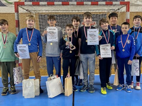 Mladší žáci Jiskry turnaj v Novém Veselí vyhráli bez jediné porážky