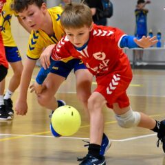 Minižáci Jiskry odehráli ve Sportovní hale v Poděbradech šest utkání v házené bez počítání skóre